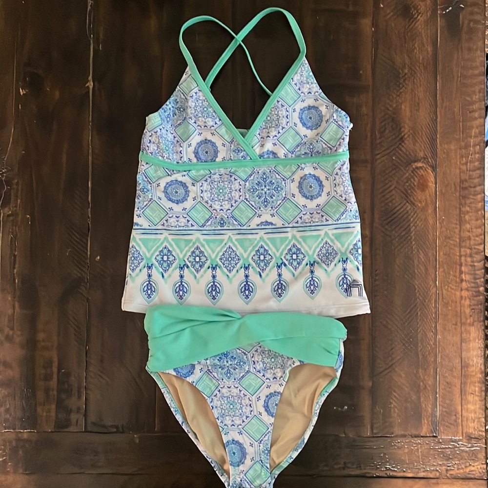 CABANA LIFE 2 piece tankini swimsuit size 7/8 GUC